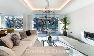 Move-in ready luxury villa for sale with fantastic sea views located in a golf resort near Estepona centre 52465 