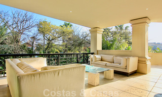 Spacious luxury apartment for sale in high-end frontline beach complex in Puerto Banus, Marbella 51576 