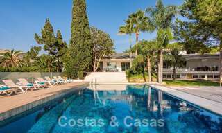 Spacious luxury villa for sale with extensive private garden east of Marbella centre 52540 