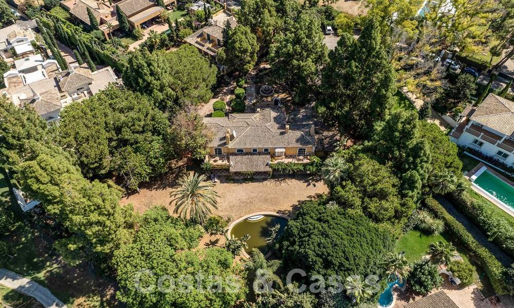 Plot + luxury villa project for sale in a quiet urbanisation within walking distance to the beach in Guadalmina Baja, Marbella 52615