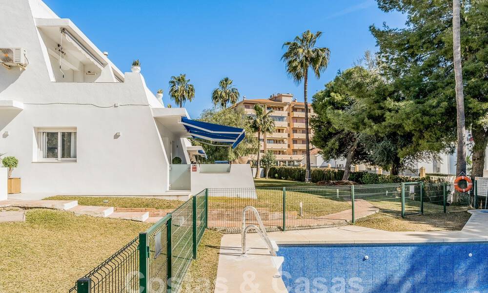 Fully refurbished apartment in gated complex within walking distance to Puerto Banus, Marbella 52710