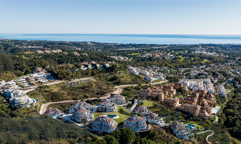 Contemporary Andalusian-style apartments for sale with panoramic sea views in the golf valley of Nueva Andalucia, Marbella 51627