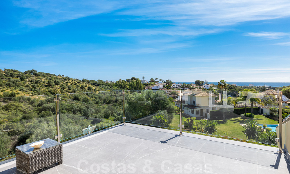 Traditional luxury villa for sale with stunning views on the border of Marbella and Mijas 51741