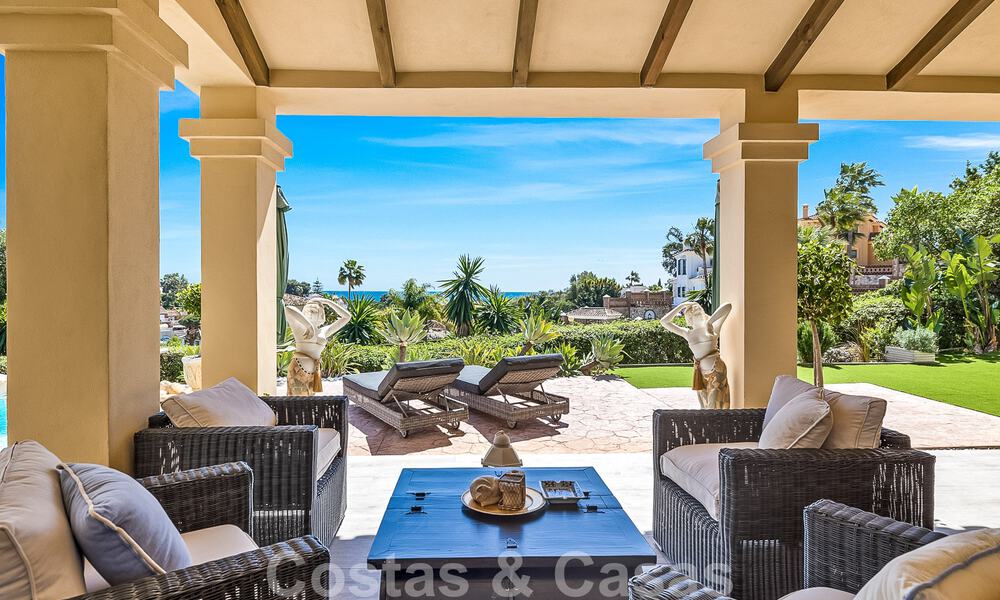 Traditional luxury villa for sale with stunning views on the border of Marbella and Mijas 51755