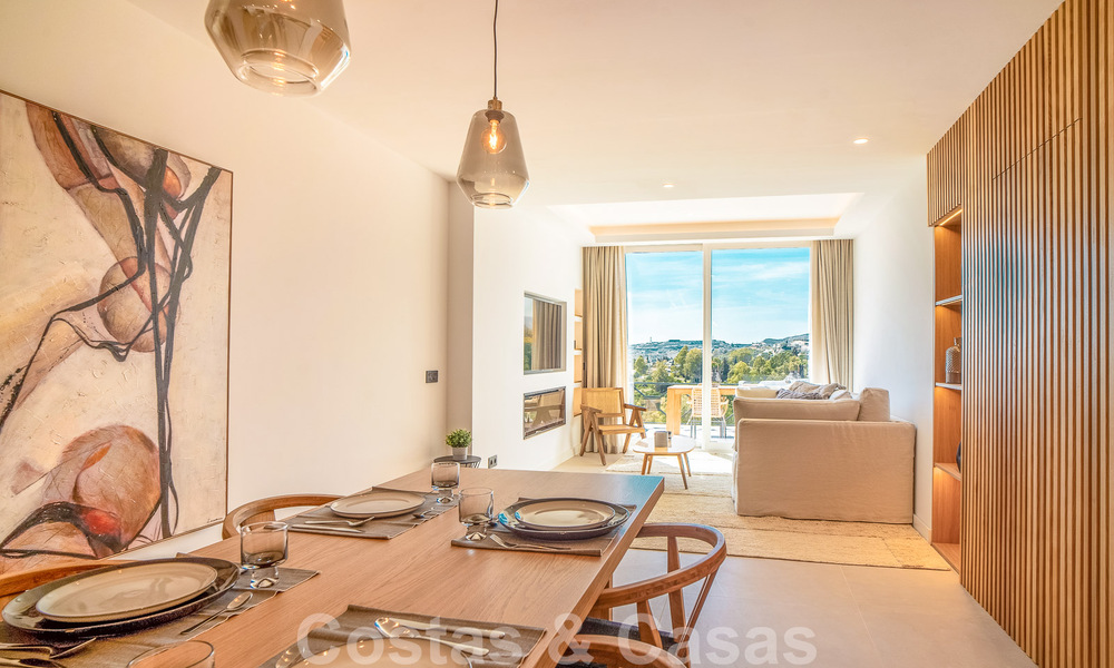 Fully refurbished contemporary penthouse for sale in gated community in La Quinta, Marbella - Benahavis 51657