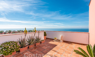 Penthouse for sale in a gated urbanisation a stone's throw from the beach on the New Golden Mile between Marbella and Estepona 52832 