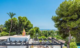 Renovated penthouse with large solarium for sale, walking distance to amenities and even Puerto Banus, Marbella 52865 