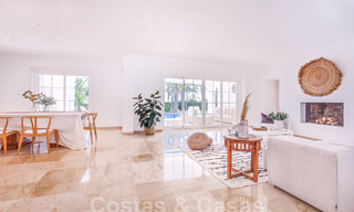 Andalusian villa for sale within walking distance of the beach on the New Golden Mile between Marbella and Estepona 53471 