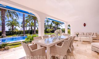 Andalusian villa for sale within walking distance of the beach on the New Golden Mile between Marbella and Estepona 53484 