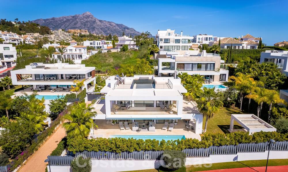 Modern luxury villa for sale in gated community of golf valley of Nueva Andalucia, Marbella 53515