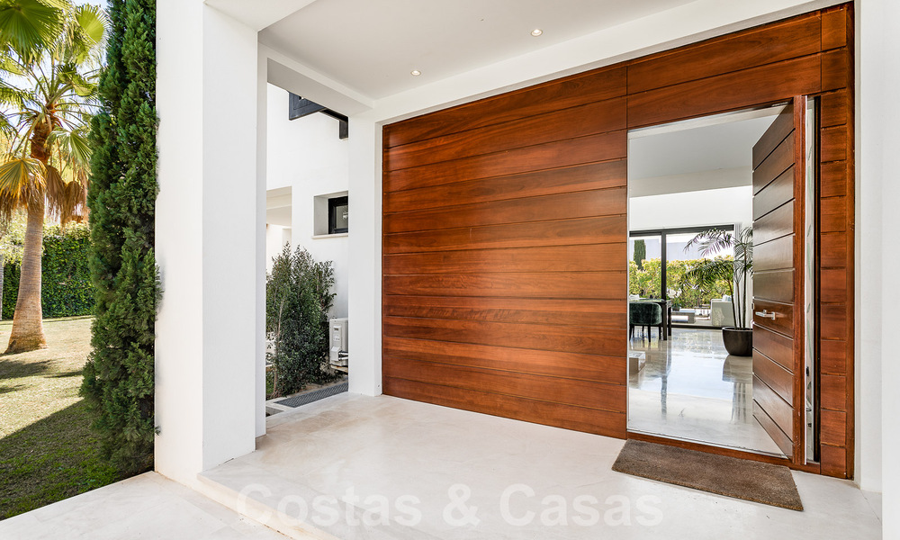 Modern luxury villa for sale in gated community of golf valley of Nueva Andalucia, Marbella 53532