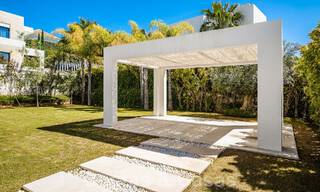 Modern luxury villa for sale in gated community of golf valley of Nueva Andalucia, Marbella 53537 