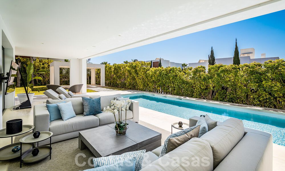 Modern luxury villa for sale in gated community of golf valley of Nueva Andalucia, Marbella 53542