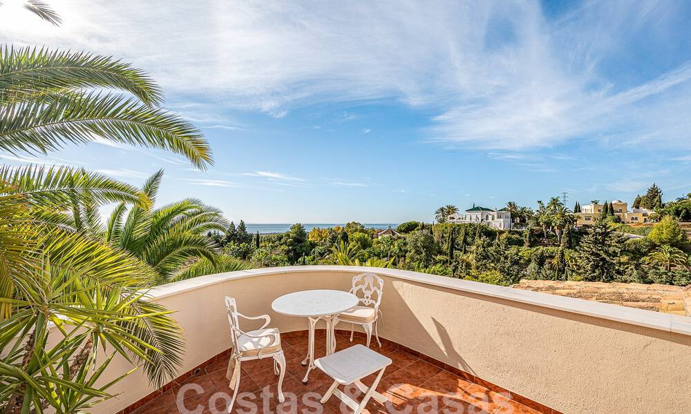 Traditional-Mediterranean luxury villa for sale with sea views in gated community on the Golden Mile of Marbella 54399