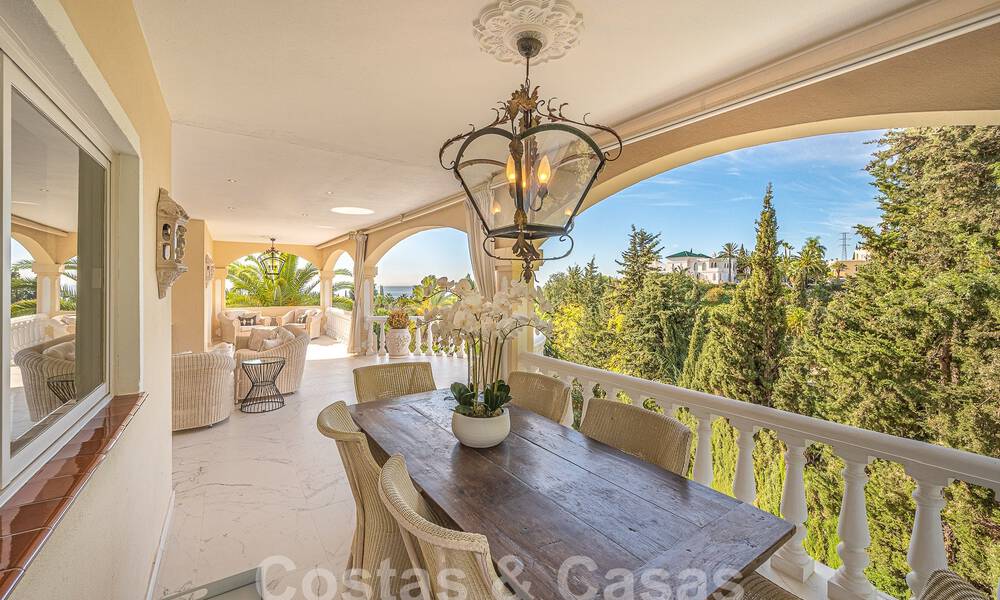 Traditional-Mediterranean luxury villa for sale with sea views in gated community on the Golden Mile of Marbella 54410