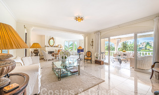 Traditional-Mediterranean luxury villa for sale with sea views in gated community on the Golden Mile of Marbella 54423 