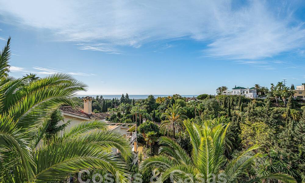 Traditional-Mediterranean luxury villa for sale with sea views in gated community on the Golden Mile of Marbella 54443