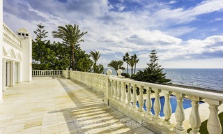 Stately, very luxurious sea front palace for sale, between Marbella en Estepona 11643 
