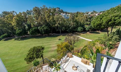 Characterful penthouse for sale with relaxing golf course views in La Quinta, Benahavis - Marbella 52041