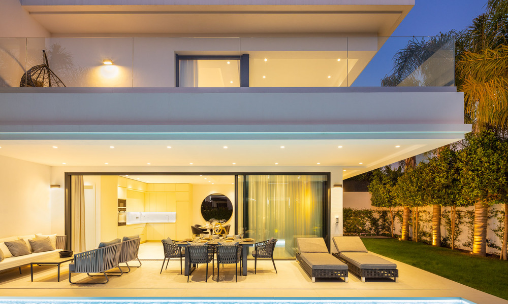 Move-in ready, modern luxury villa for sale, beachside Golden Mile, Marbella 51807