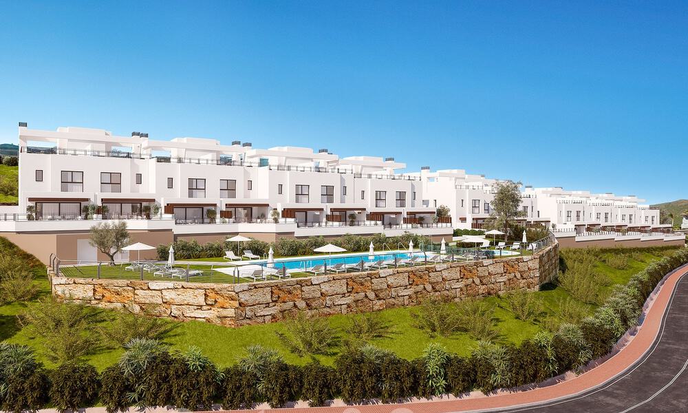 New development consisting of 8 townhouses for sale, with open views of the golf courses of the coveted golf resort of La Cala Golf, Mijas 53261