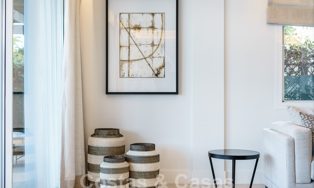 Detached luxury villa for sale with private pool surrounded by golf courses in the valley of Nueva Andalucia, Marbella 53781