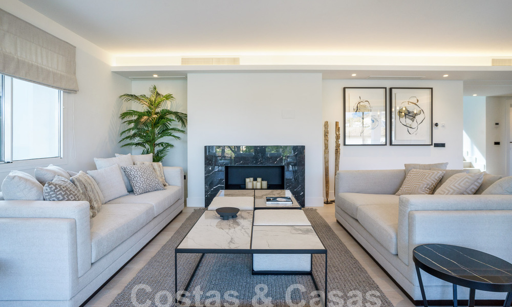 Detached luxury villa for sale with private pool surrounded by golf courses in the valley of Nueva Andalucia, Marbella 53784