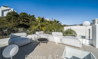 Luxuriously renovated penthouse for sale with spacious terrace in La Quinta golf resort, Benahavis - Marbella 53824 
