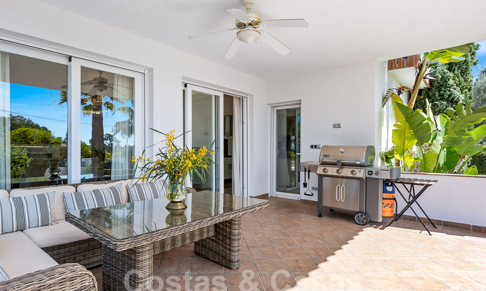 Charming villa for sale close to Elviria beach east of Marbella centre 53890
