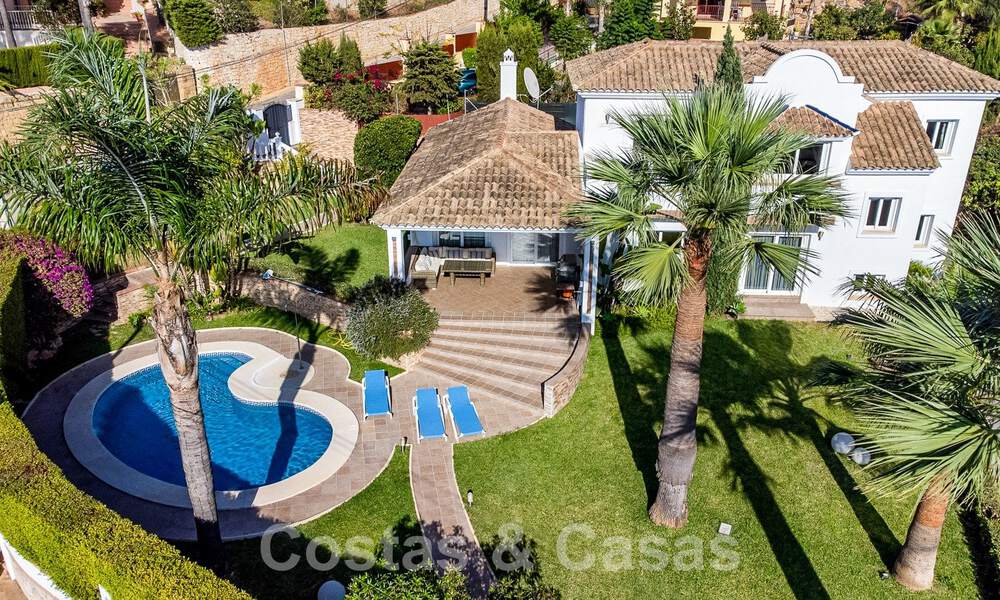 Charming villa for sale close to Elviria beach east of Marbella centre 53901