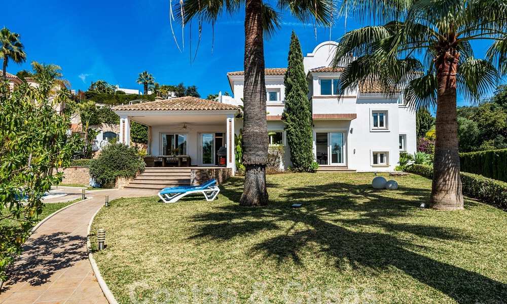 Charming villa for sale close to Elviria beach east of Marbella centre 53902