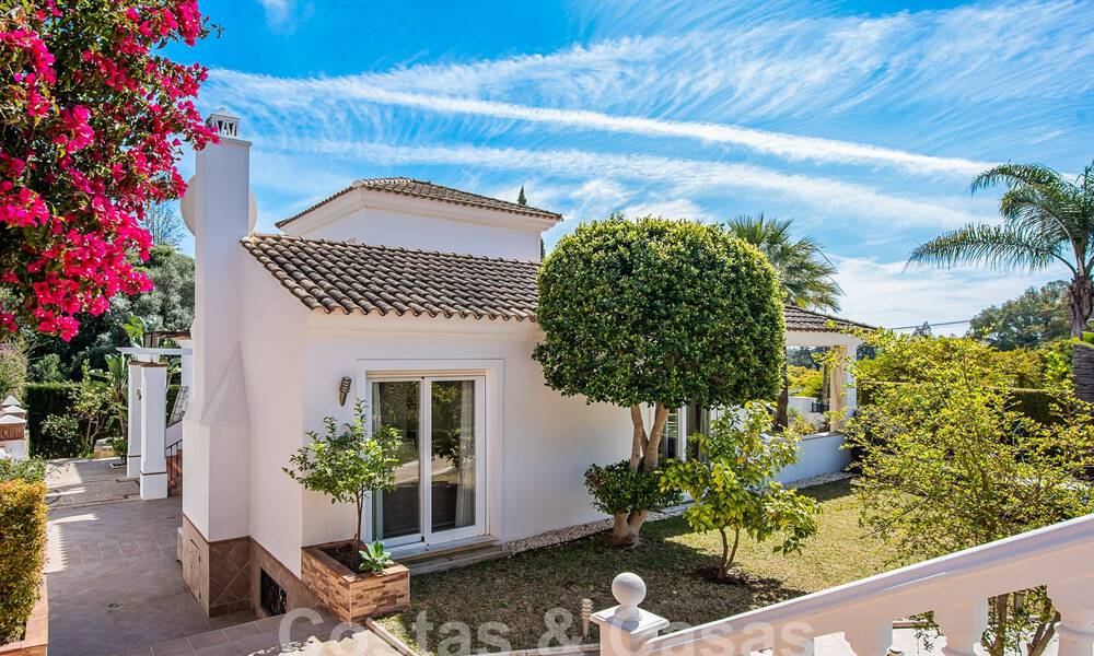 Charming villa for sale close to Elviria beach east of Marbella centre 53935