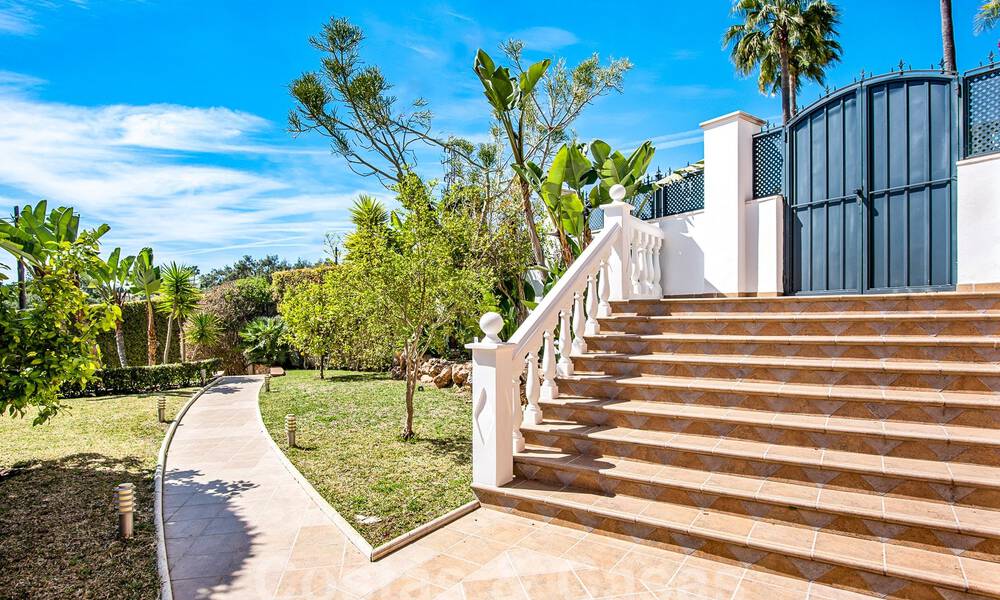 Charming villa for sale close to Elviria beach east of Marbella centre 53936