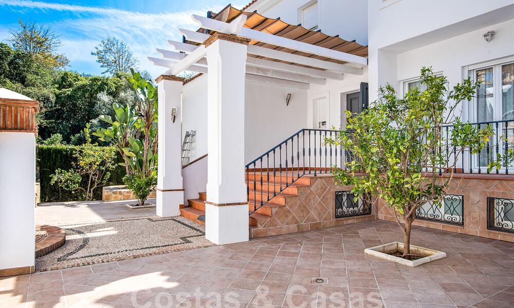 Charming villa for sale close to Elviria beach east of Marbella centre 53937