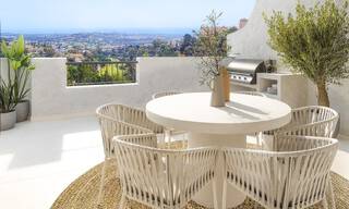 Top quality apartment with spacious terrace and undisturbed sea views for sale in Benahavis - Marbella 53952 