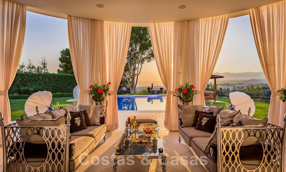 Majestic, high-end luxury villa for sale with 7 bedrooms in an exclusive urbanisation east of Marbella centre 51984