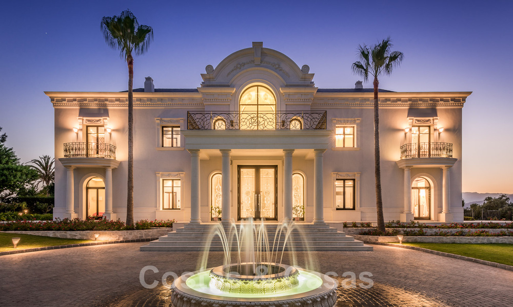 Majestic, high-end luxury villa for sale with 7 bedrooms in an exclusive urbanisation east of Marbella centre 51992