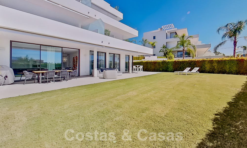 Modern garden apartment for sale with 3 bedrooms in golf resort on the New Golden Mile between Marbella and Estepona 53233