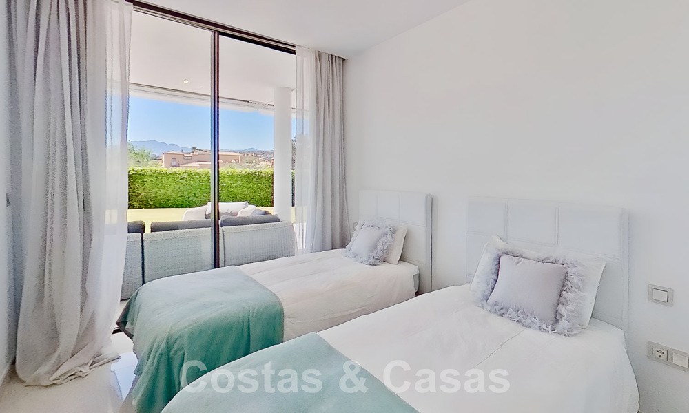 Modern garden apartment for sale with 3 bedrooms in golf resort on the New Golden Mile between Marbella and Estepona 53239