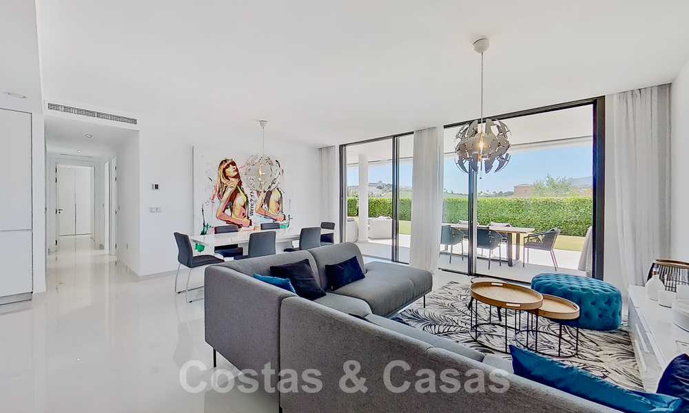 Modern garden apartment for sale with 3 bedrooms in golf resort on the New Golden Mile between Marbella and Estepona 53244