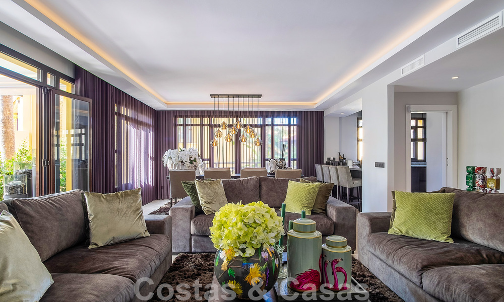 Luxury apartment for sale in exclusive second-line beach complex in Puerto Banus, Marbella 52099