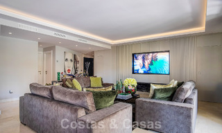 Luxury apartment for sale in exclusive second-line beach complex in Puerto Banus, Marbella 52102 