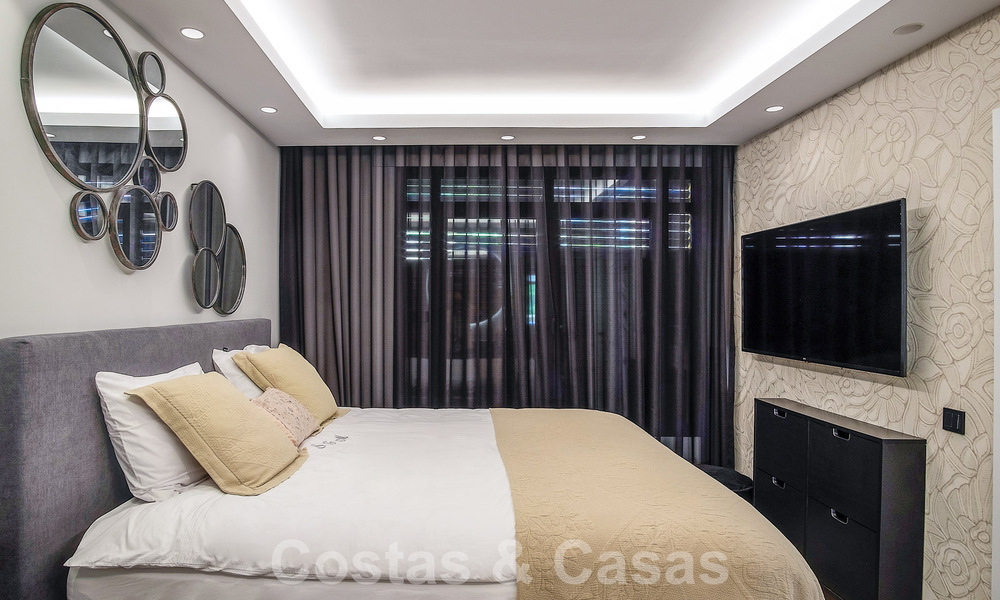 4-bedroom luxury apartment for sale in exclusive second-line beach complex in Puerto Banus, Marbella 52113