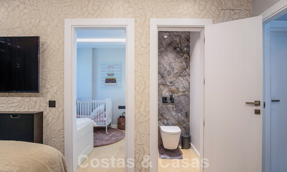Luxury apartment for sale in exclusive second-line beach complex in Puerto Banus, Marbella 52115