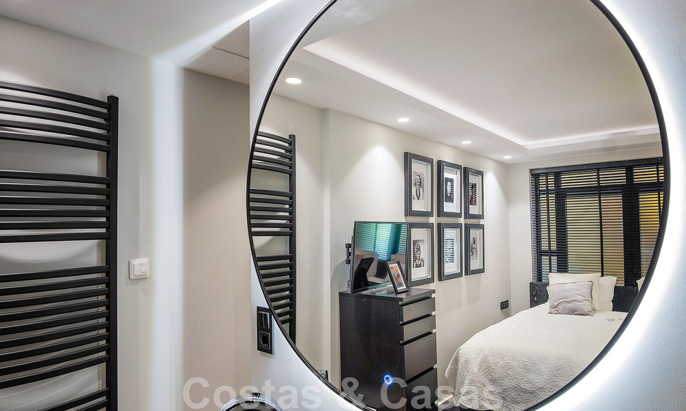 Luxury apartment for sale in exclusive second-line beach complex in Puerto Banus, Marbella 52125