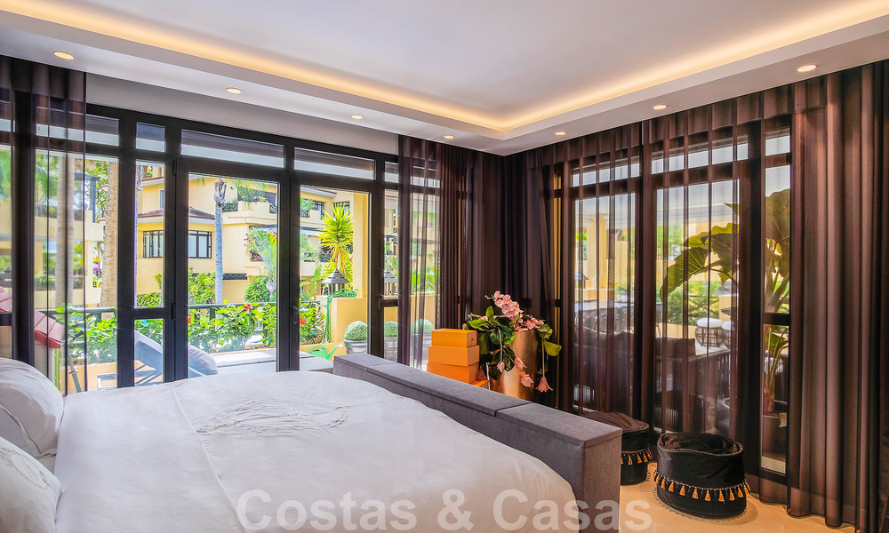 Luxury apartment for sale in exclusive second-line beach complex in Puerto Banus, Marbella 52132