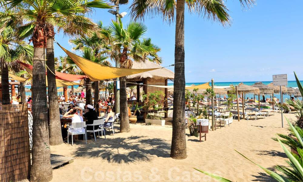 4-bedroom luxury apartment for sale in exclusive second-line beach complex in Puerto Banus, Marbella 52142