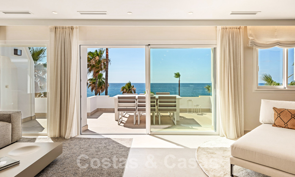 Contemporary renovated penthouse for sale in frontline beach complex with frontal sea views, New Golden Mile between Marbella and Estepona 52881