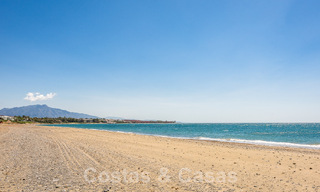 Contemporary renovated penthouse for sale in frontline beach complex with frontal sea views, New Golden Mile between Marbella and Estepona 52883 