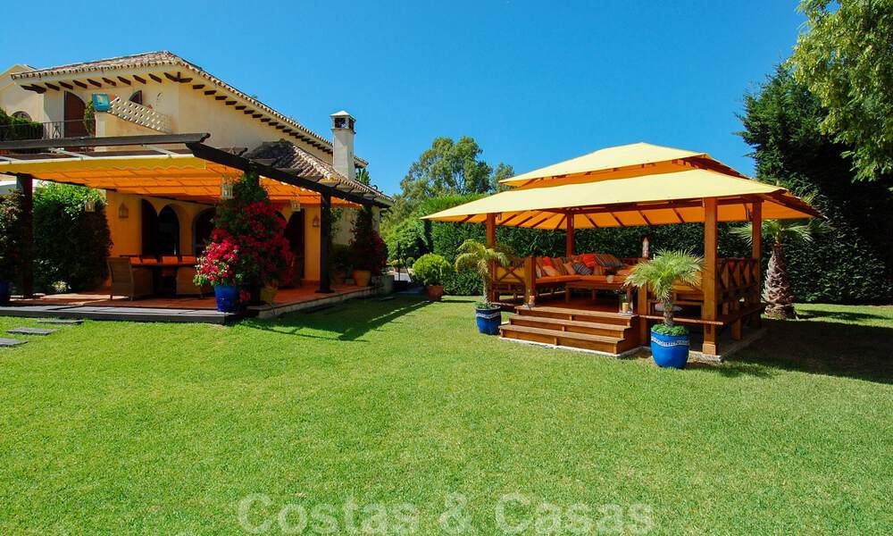 Majestic frontline beach villa for sale, between Marbella and Estepona 29612